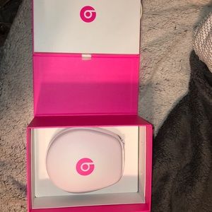 Beats MIXR headphones